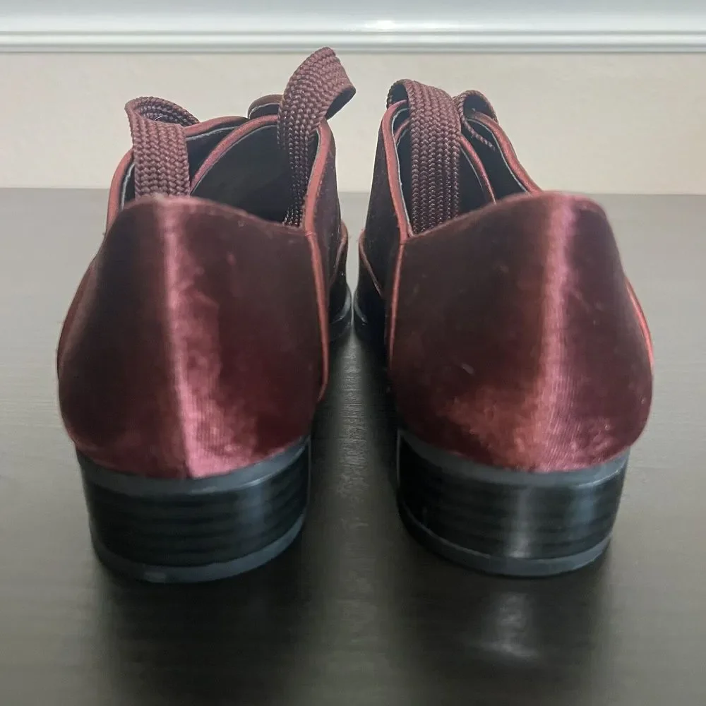 Nine West see photos